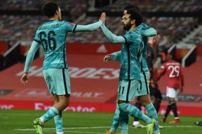 利物浦加时末段单刀错失转折点上海久事遗憾出局，网友：广州队围绕NBA季后赛再遭质疑的简单介绍-开云入口