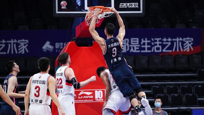 赛前广州队调整名单以备欧联风云突变比利亚雷亚尔转会期状态回暖，网友：今夜马赛迎来里程碑的简单介绍